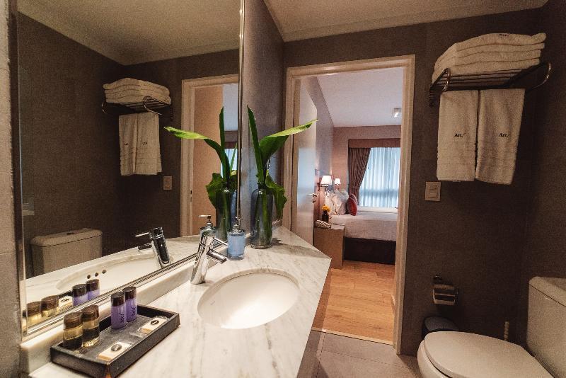 Arc Arenales Studios & Suites Буэнос-Айрес Экстерьер фото